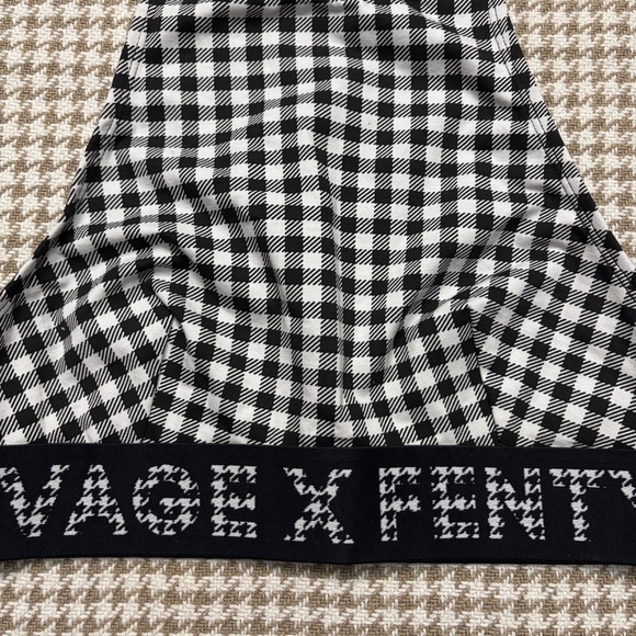 Savage X Fenty | ‘Forever Savage’ Gingham Print Set - Picture 4 of 16